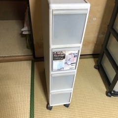 プラスチック引き出し