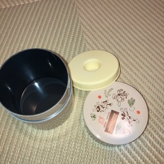 ミッキーマウスお盆と茶筒の画像