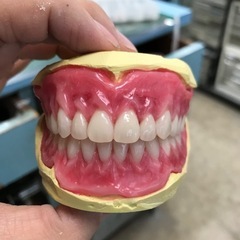 【パート募集】歯科技工士免許を活かしてみませんか？未経験・ブランクOK！時給1,350円／車通勤OK／尼崎市の画像