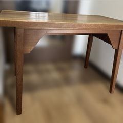 アンティーク家具　テーブルの画像