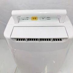 除湿機 アイリスオーヤマ　2021年製の画像