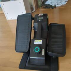 自転車をこぐような健康器具