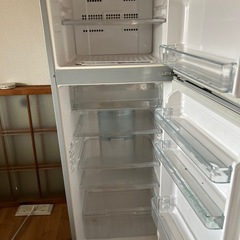 HITACHI2ドア冷蔵庫の画像