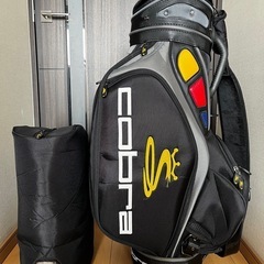 極美品！超希少コブラ COBRA L4V ド迫力　3点式 ツアースタッフバック　キャディバッグ 即完売品　大きい！外での使用無しの画像