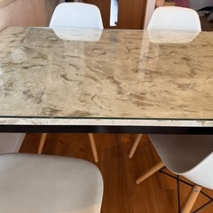 ダイニングテーブル　のみ　9/8 18:00以降で引き取れる方優先！の画像