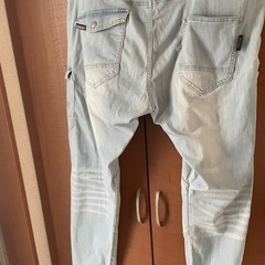 カーゴパンツの画像