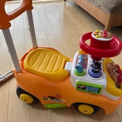 アンパンマンよくばりビジーカー　中古の画像