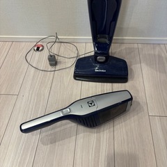 エレクトロラックス エルゴラピード・リチウム ZB3155AKY（ディープブルー） 掃除機の商品画像　　　　　の画像
