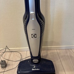 エレクトロラックス エルゴラピード・リチウム ZB3155AKY（ディープブルー） 掃除機の商品画像　　　　　の画像