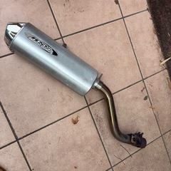 XLR250マフラーの画像