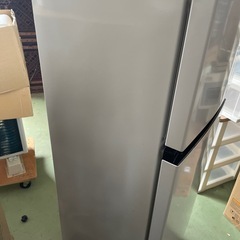 東w6 引き渡し決定 冷蔵庫 120リットル 上が冷凍庫の画像
