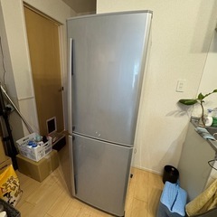 三菱ノンフロン冷凍冷蔵庫　2011年式　2ドア MR-H26S-S