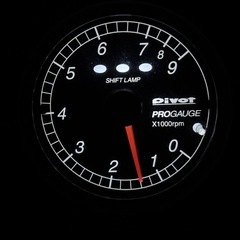 【希少価値!!】PIVOT タコメーターPROGAUGE PT6-W 60パイ ODB シフトランプ機能付きの画像