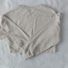★無料　H&M　ショート丈　トップス　130相当★の画像
