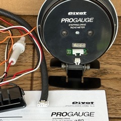 【希少価値!!】PIVOT タコメーターPROGAUGE PT2-W 80パイ ODB2 シフトランプ機能付きの画像