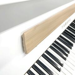 爽やかな白艶消し明るい木目装飾！ヤマハU1F　リフレッシュ済み中古ピアノの画像