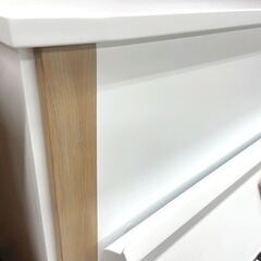 爽やかな白艶消し明るい木目装飾！ヤマハU1F　リフレッシュ済み中古ピアノの画像
