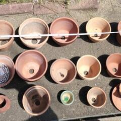 陶器/植木鉢/1個30円/無くなり次第終了/基本、引き取り限定でお願いします。の画像