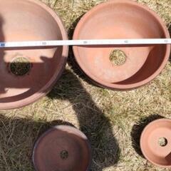 植木鉢/陶器/丸形/1個120円/基本、引き取り限定でお願いします！の画像