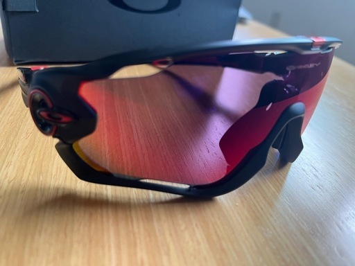 【未使用】スポーツサングラス　OAKLEY JAWBREAKER(ジョウブレイカー)