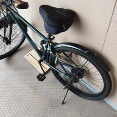 26インチ セミファットタイヤの自転車の画像