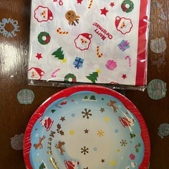 子供用のカップとクリスマス用品です！の画像