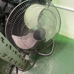 フロア扇風機　工場扇風機　首振り有り　二台セットの画像