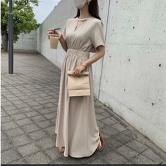 【美品】BLATE  バックオープンフレアマキシワンピースの画像
