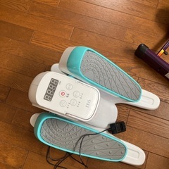 【まとめ売り】電動足踏み・自転車運動・開脚エクササイズの健康器具3点セット！の画像