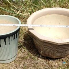 植木鉢/陶器/1個120円/基本、引き取り限定でお願いします！の画像