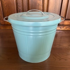 LEGOデュプロ（IKEAの蓋つきバケツ入り）の画像