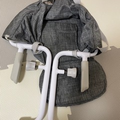 リッチェル　あんよがぶらぶらしないテーブルチェアの画像