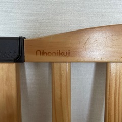 格安　人気の木製調整可能ベビーゲート　日本育児の画像