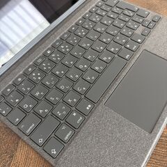 ロジクール iK1059GRA iPad 10.9インチ（第10世代）トラックパッド付きキーボードケースの画像