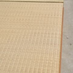 跳ね上げ式収納ユニット畳/4.5畳セットです。フローリングに置くだけで、い草の香りが爽やかな高床式置き畳。たっぷりの収納力でお部屋もすっきり♪リノベ―ションの画像