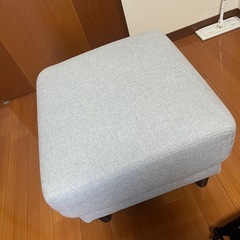 3人がけソファー+フットチェストの画像