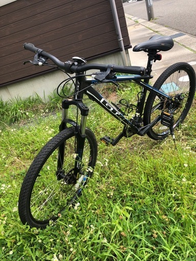 【お取引終了】マウンテンバイク　GT Avalanche3.0  前後ディスクブレーキ　フロントフォーク