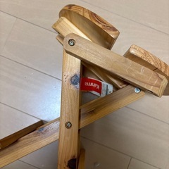 小さな椅子、台の画像