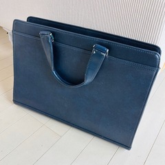 IS/IT ネイビー　ビジネスバッグの画像