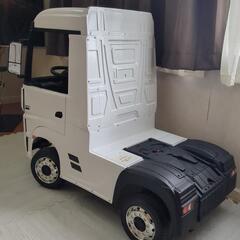 電動乗用ラジコン メルセデス ベンツ アクトロス トラック Benz Actros はたらく車 乗用玩具 電動乗用玩具 子供 乗れる おもちゃ 玩具 キッズカー 幼児 誕生日 プレゼントの画像