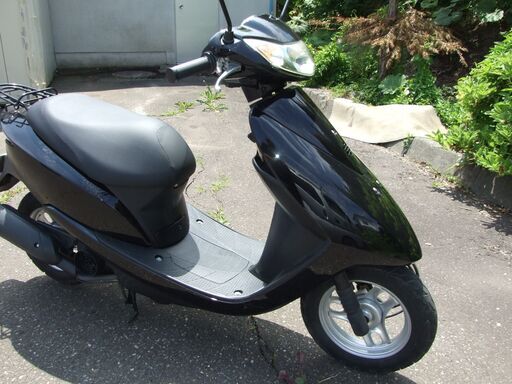 【紋別市発】　ホンダDio　ディオ　原付スクーター　自賠責付きR9年7月　年式不明　４９CC（原付１種） 型式AF62型　4ストローク　始動・走行確認　走行距離5432㎞　ブラック/黒　キズ/汚れ/使用感少なめ　鍵2個　状態良好かと思います　中古車　個人売買保証なし