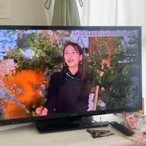 【受渡9/23以降】SHARP AQUOS 32V型ワイド液晶テレビ