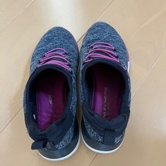 スケッチャーズ  スニーカーの画像