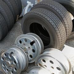 ホイール付き中古スタッドレスタイヤ4本