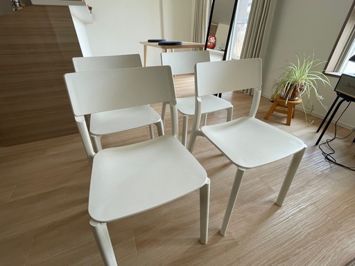 ?【IKEA】LISABOダイニングテーブル（140×78cm）＋JANINGEチェア4脚セット（とても良い状態）お譲りします