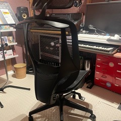 ⭐︎ニトリオフィスチェアOC503 BK肘掛付属⭐︎あまり使っておりませんの画像