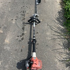       ゼノア　エンジン高枝バリカン　SHT2210　全長１７２ｃｍ　刃長６５ｃｍの画像