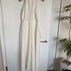 ホルターロンパース　ロングワンピースの画像