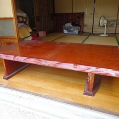 高級そうな座卓