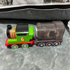 トーマスおもちゃセット12台　トミカなどの画像